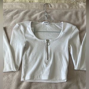 Misguided white keyhole zip long sleeve. Size US 2